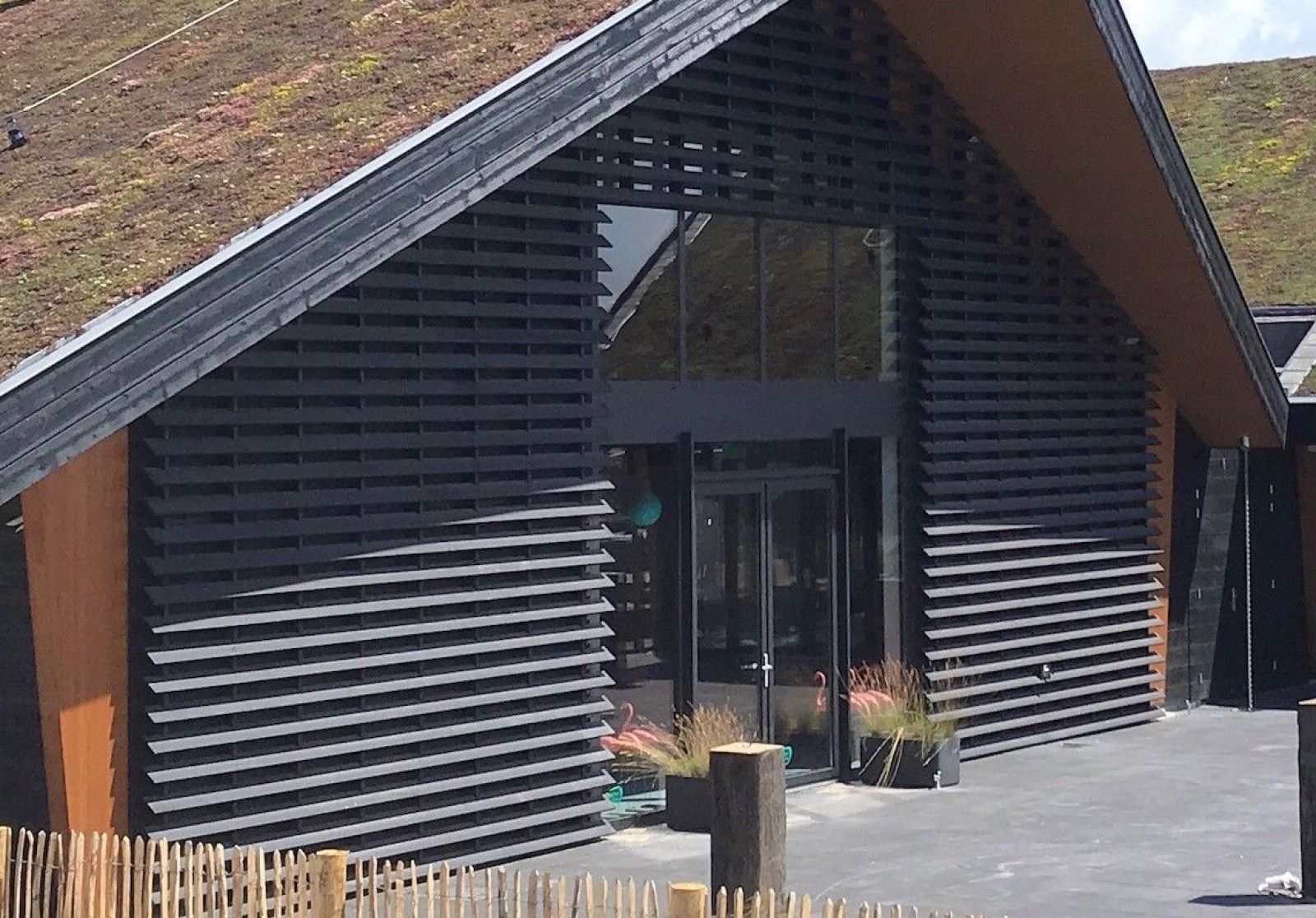 DumoWood - board r3 & channelsiding DumoWood - board r3 & channelsiding