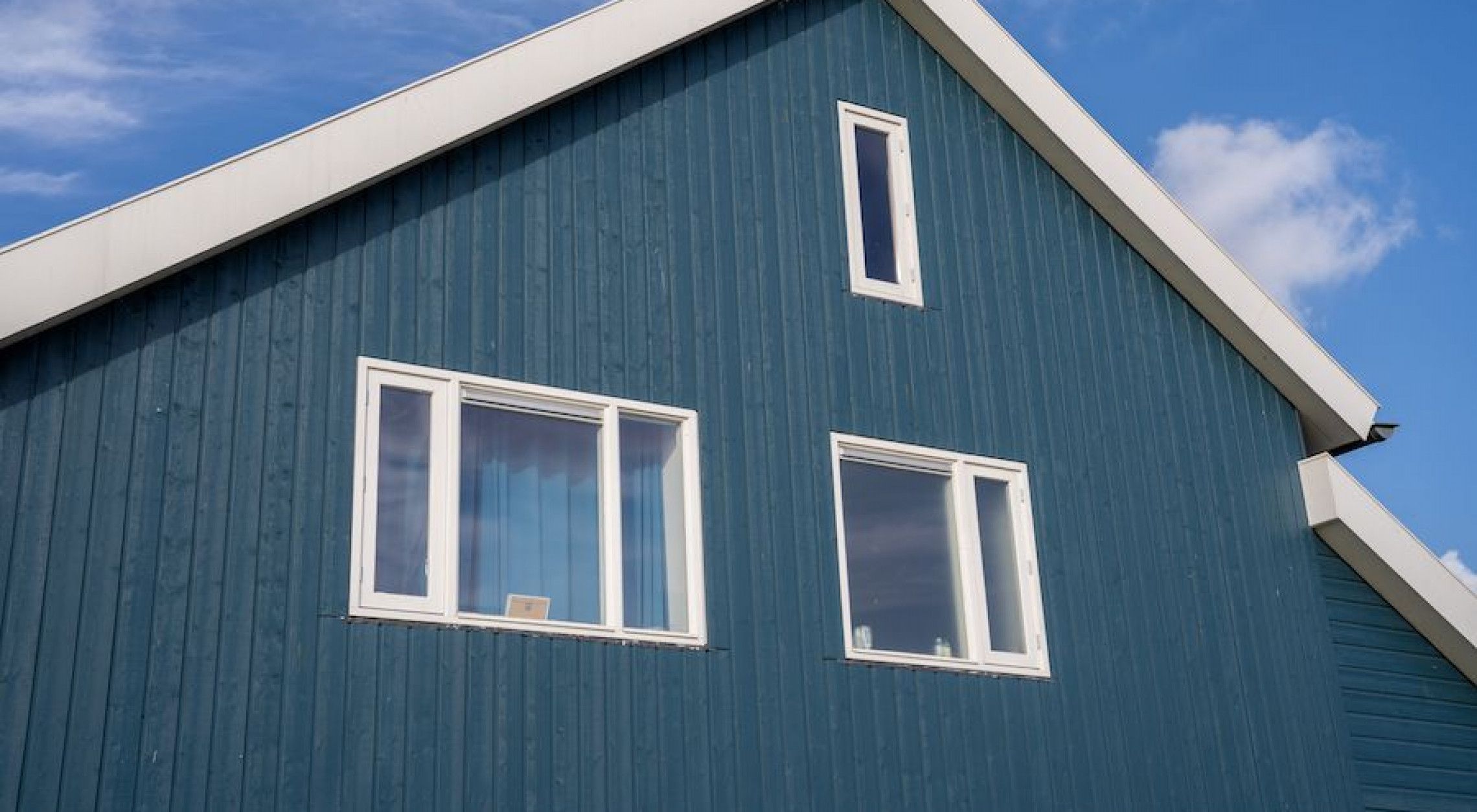 VäriWood ChannelSiding - verticale plaatsing VäriWood ChannelSiding - verticale plaatsing